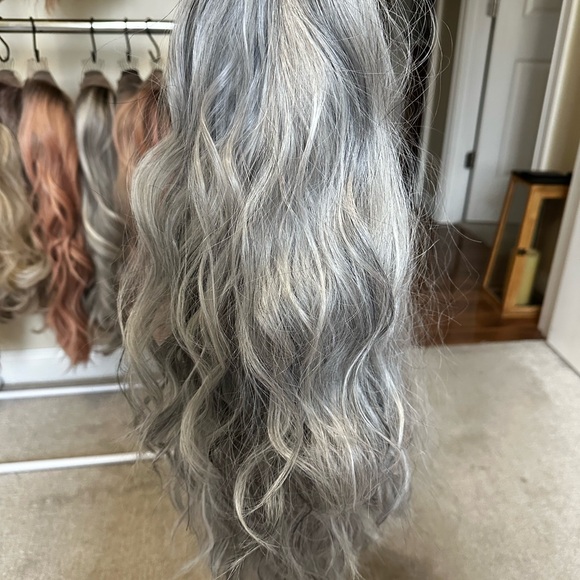 Chelsey Smith Crown - Park Ave - Picture 5 of 7